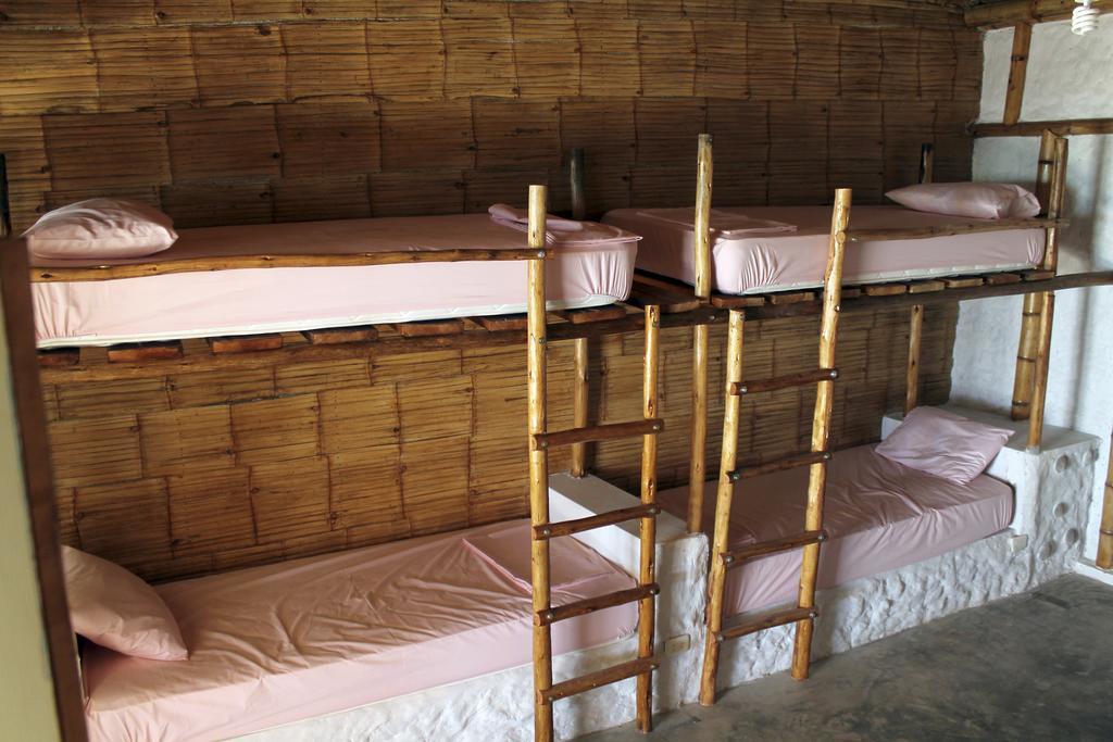 Hostel Psygon Surf Camp Máncora Zimmer foto