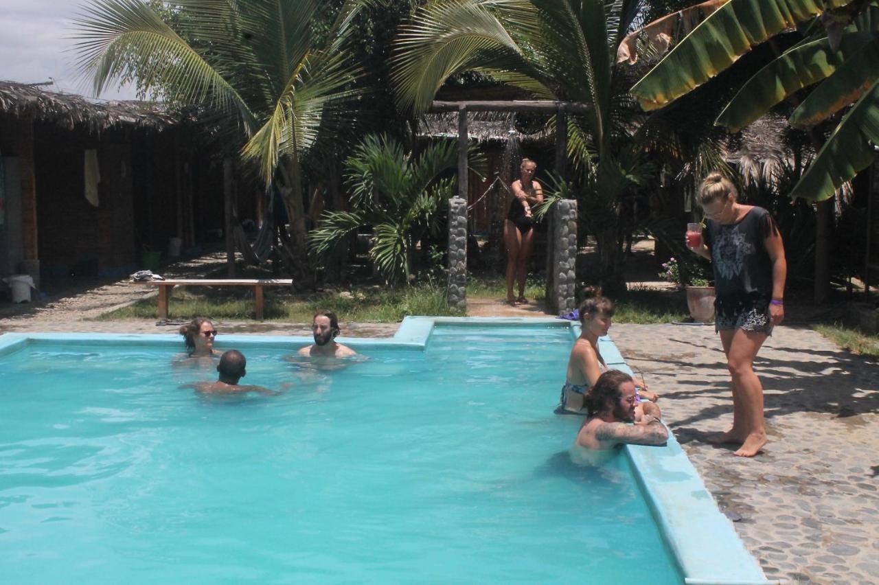 Hostel Psygon Surf Camp Máncora Exterior foto